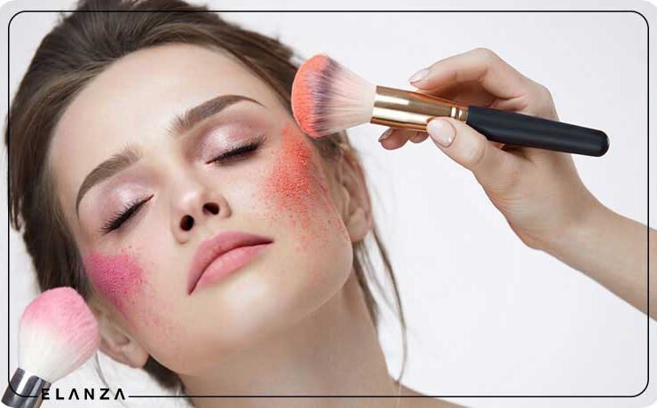 برجسته كردن گونه با رژگونه